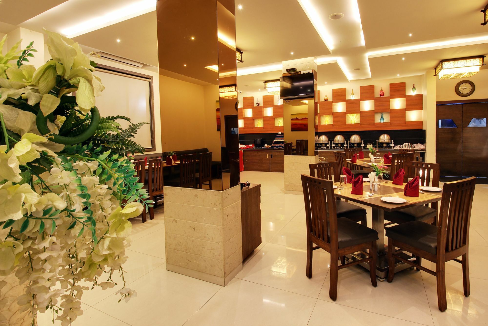 Hotel Sai Jashan Shirdi - Where Blessings & Comfort Meet Екстериор снимка